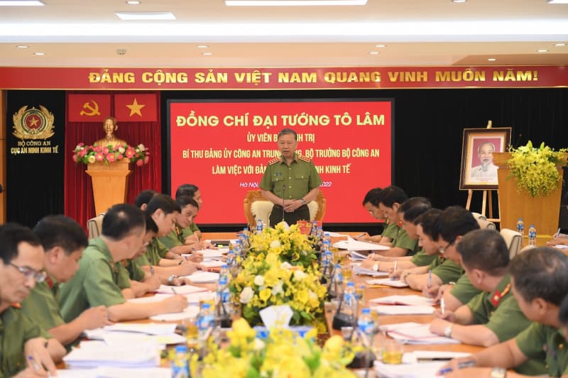 Ảnh trong chuyên đề 80 năm An ninh nhân dân